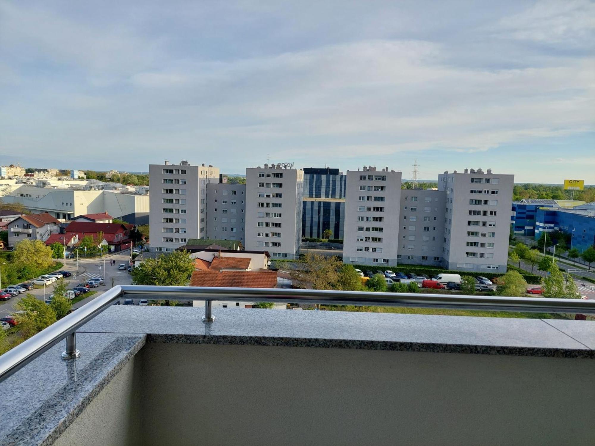 Lanterna Apartment - Free Parking In Garage Zagreb Bagian luar foto