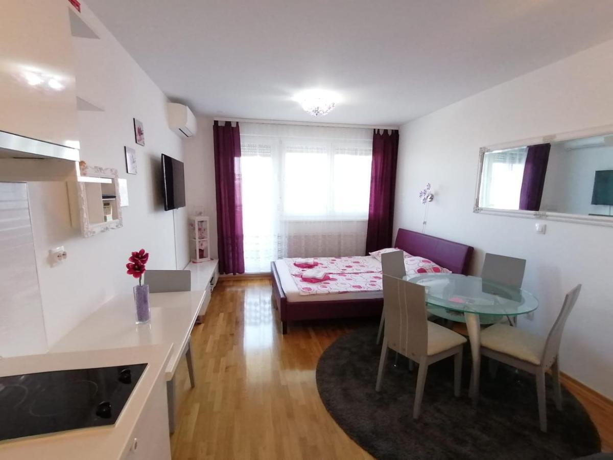 Lanterna Apartment - Free Parking In Garage Zagreb Bagian luar foto